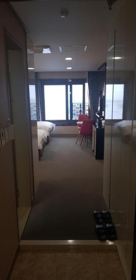 Dream Jeju Hotel Сеогвипо Екстериор снимка